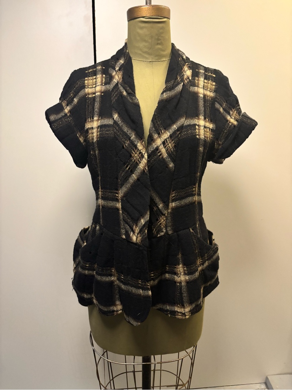 Black Plaid Short-Sleeve Shawl Collar Top